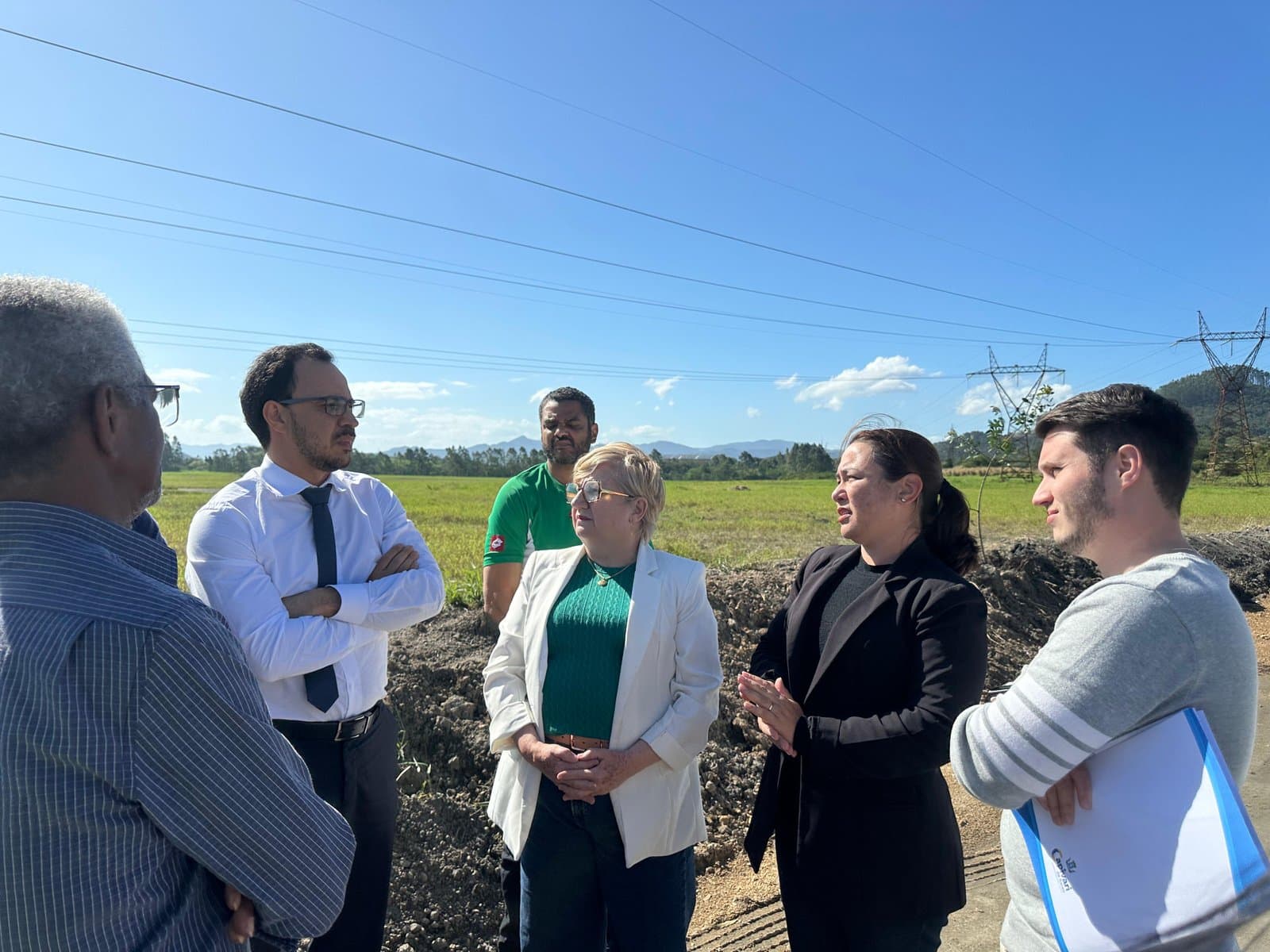 Vistoria é realizada na marginal da BR, em Capivari, onde houve mudanças de sentido