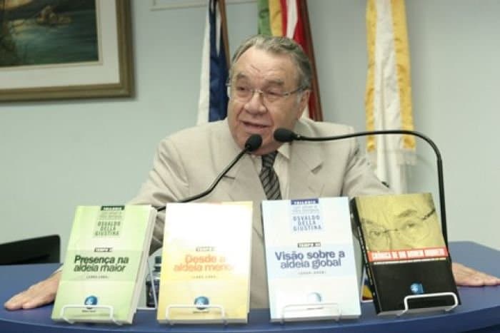 Morre o fundador da Unisul, Osvaldo Della Giustina, aos 88 anos