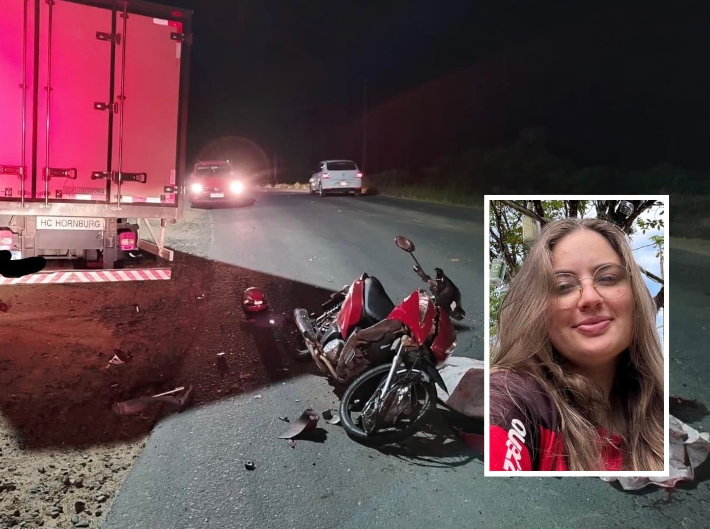 Motociclista de 24 anos morre após bater em caminhão