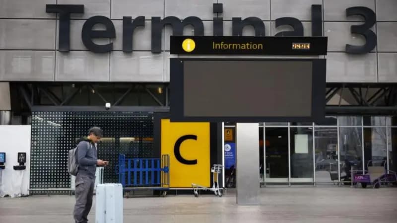 Fechamento de aeroporto internacional de Londres gera caos na aviação mundial