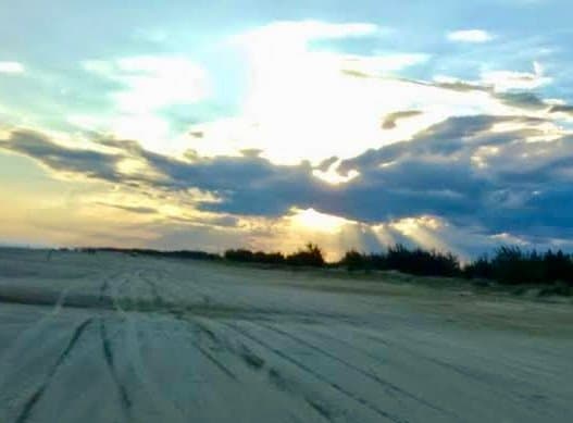 Ossada humana com marcas de tiro na cabeça é encontrada em dunas de Jaguaruna