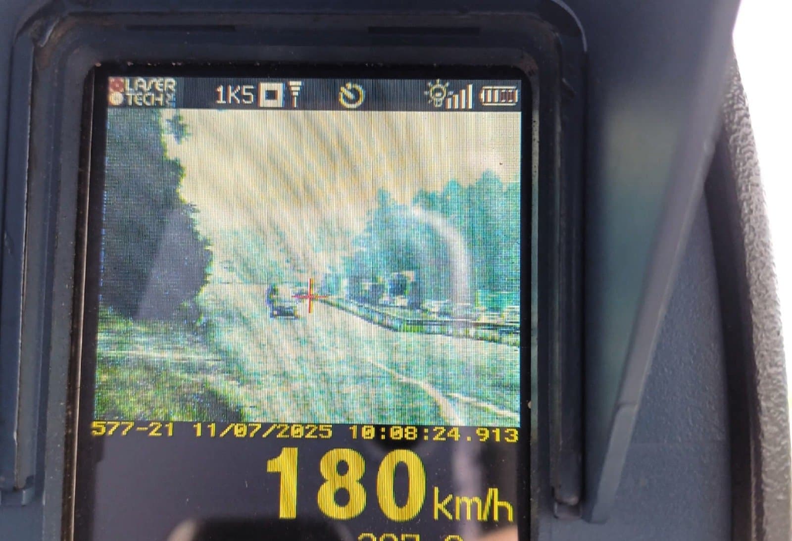 Motorista é flagrado a 180 km/h na BR-101, em Jaguaruna