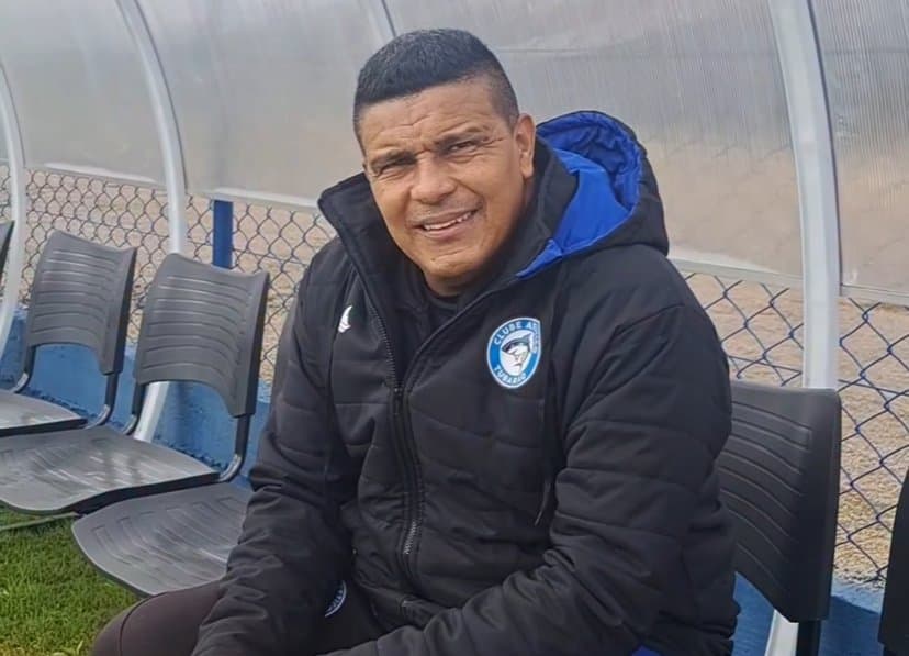Técnico e auxiliar do Atlético Tubarão são dispensados pelo clube