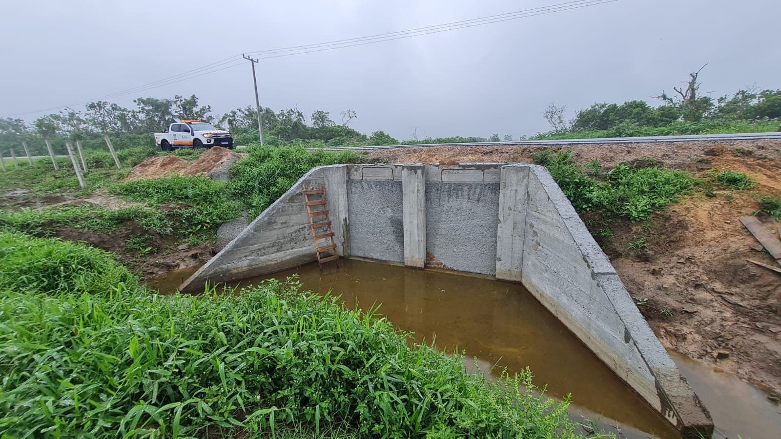 Galeria da Aggeu Medeiros recebe comportas de concreto