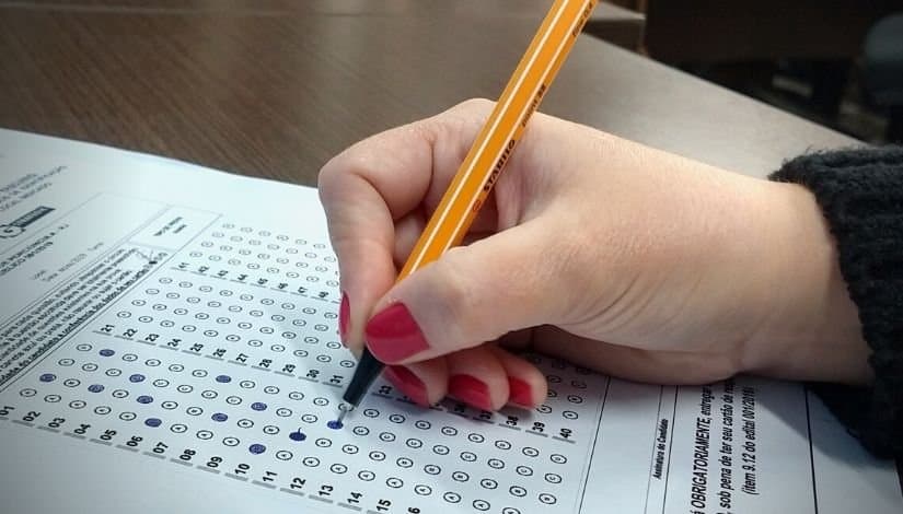 Prefeitura de Imbituba lança concurso com salários até R$ 10,7 mil