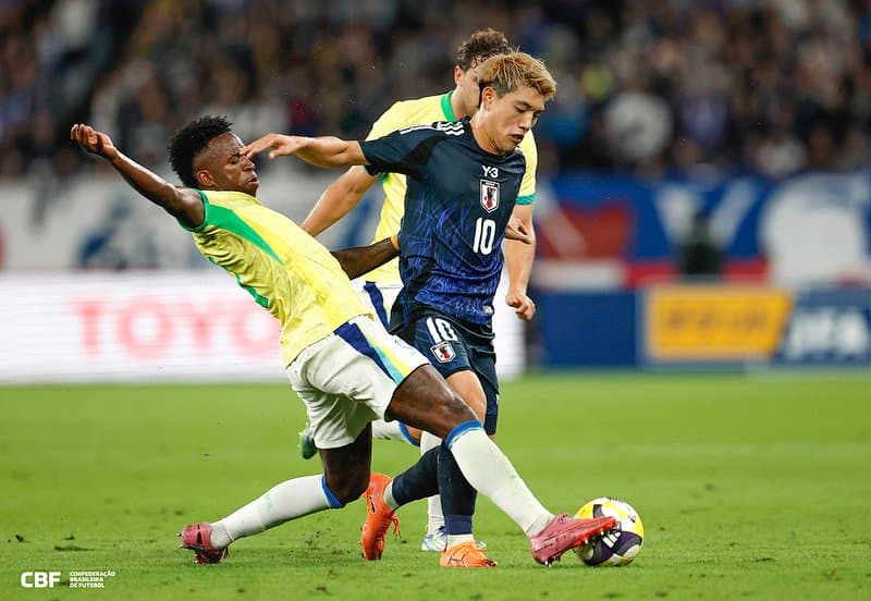 Japão aproveita colapso, vira em 25 minutos e vence a Seleção Brasileira pela 1ª vez