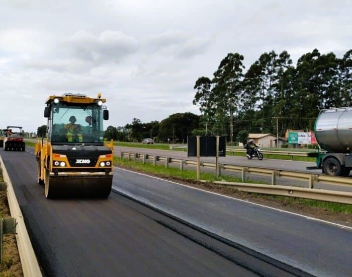 Obras causam bloqueios na BR-101, entre Pescaria Brava e Jaguaruna, nesta semana