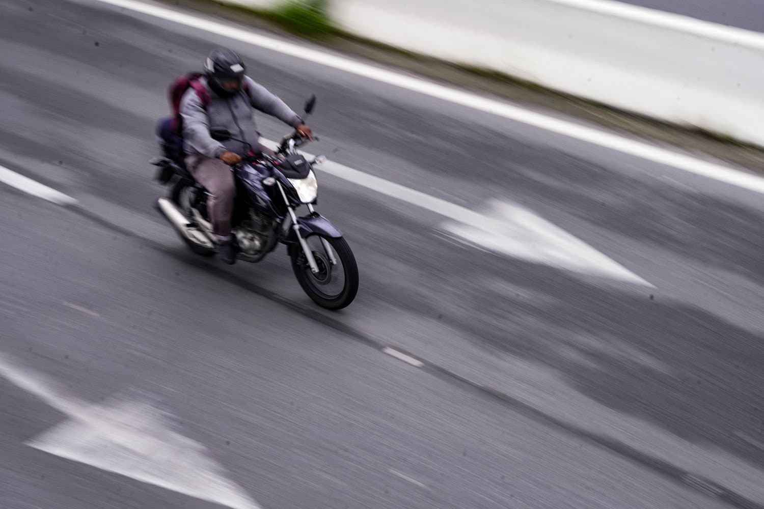 CNH Emprego na Pista oferece 70 vagas no Curso de Motofrete em Tubarão