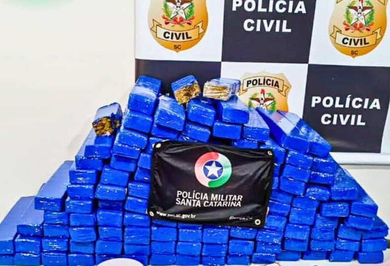 91 quilos de maconha são apreendidos na região e jovem é preso