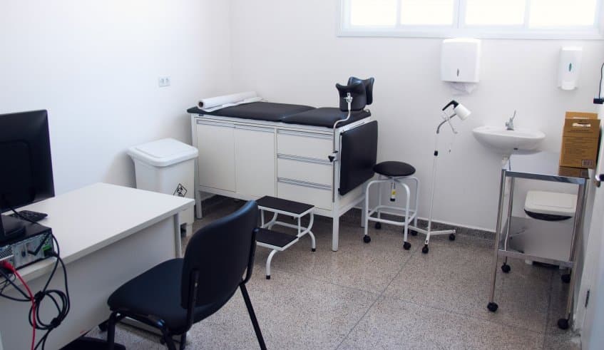 PM atende ocorrências de ameaças e depredação em dois postos de saúde