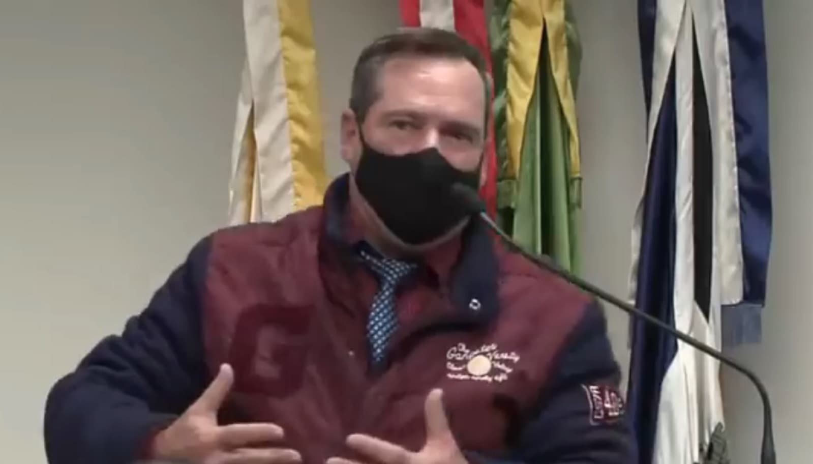 Vídeo com "pérolas" de vereador viraliza: "isso é féqui nilzi"