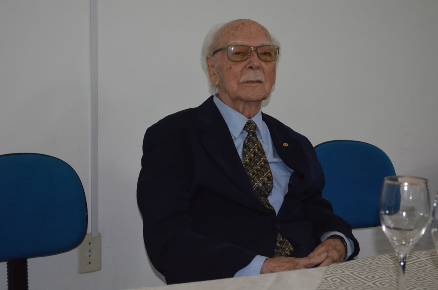 Homenagens aos 100 anos de Lindomar Tournier marcam abertura de Semana Literária