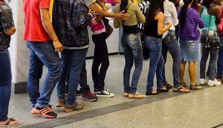 Multas contra banco por longas filas de espera em Tubarão são mantidas