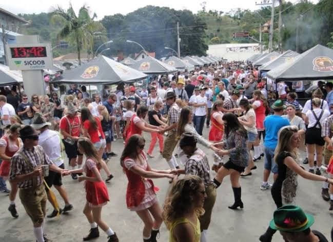 Stammtisch e escolha de realeza movimentam São Martinho neste sábado (23)