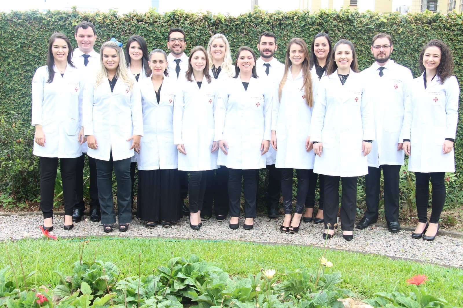 Médicos residentes concluem especialidades no HNSC