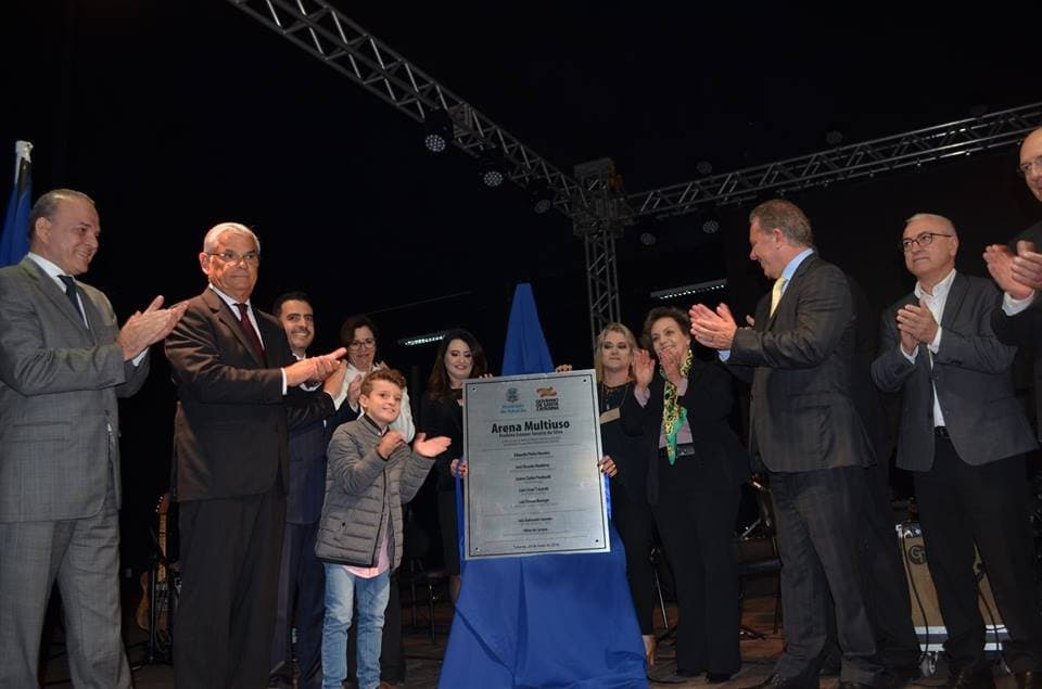 Arena Multiuso é concluída; inauguração lotou teatro