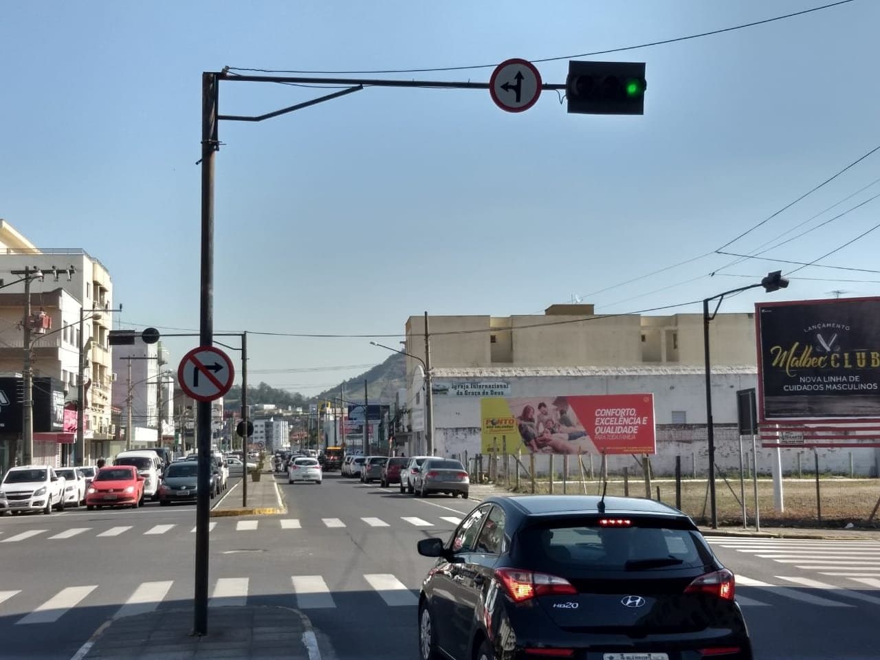 Rua Rui Barbosa tem sentido alterado na esquina com a Marcolino Martins Cabral