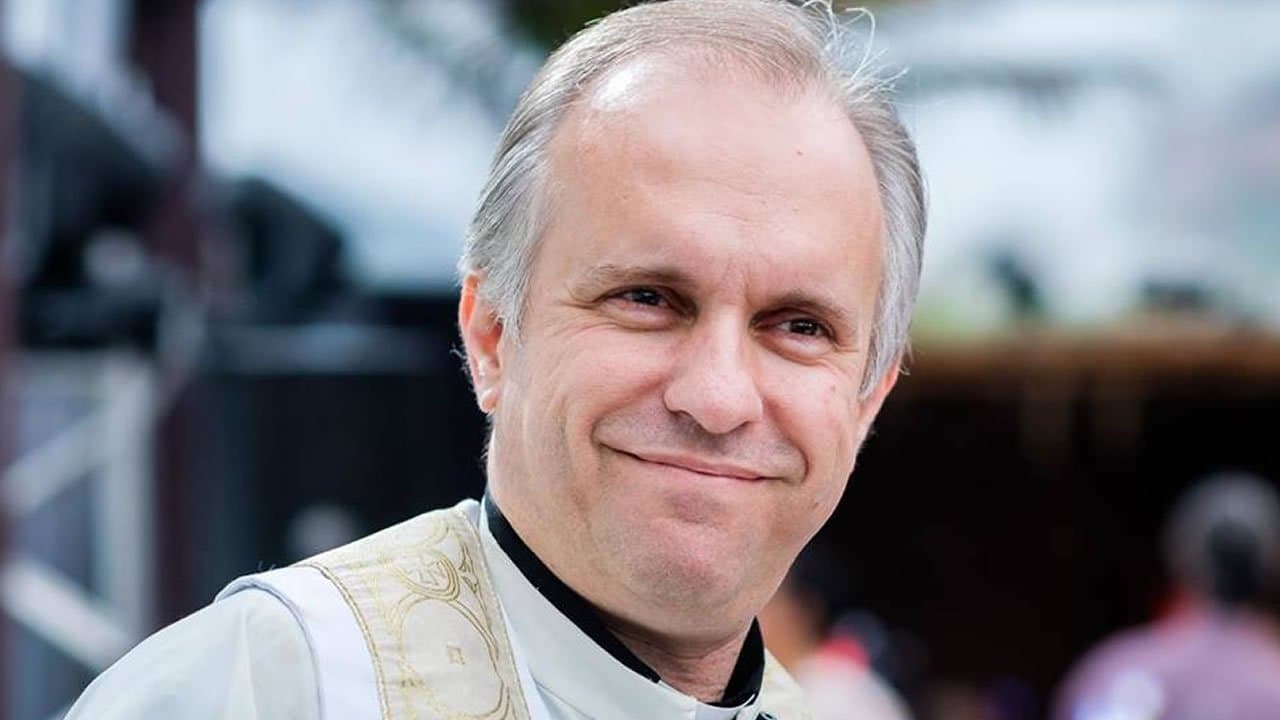 Morre o padre anglicano Júlio Zamparetti, aos 43 anos