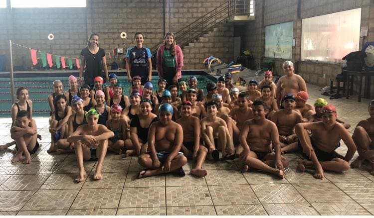 Treinos da escolinha Pequenos Tubarões iniciam neste sábado (6)