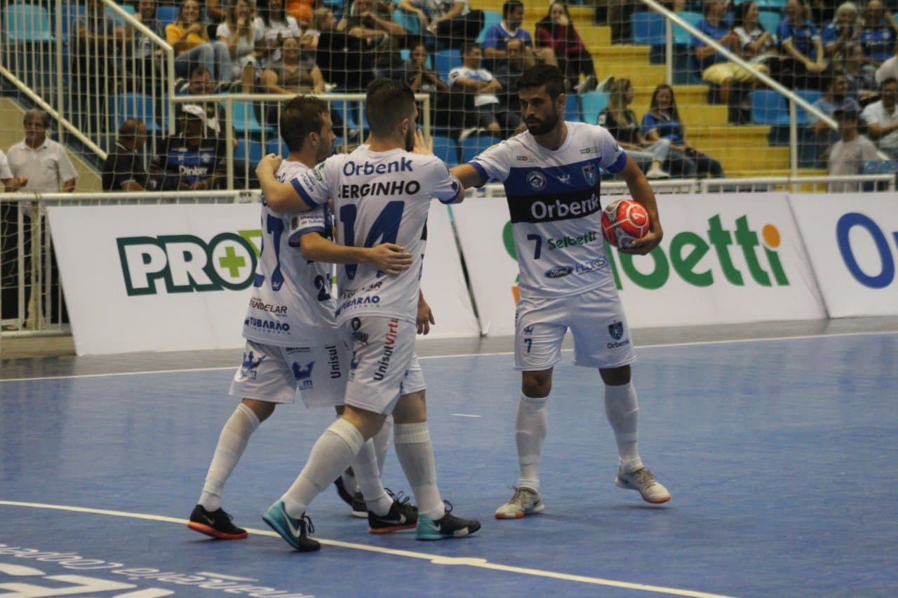 ESTADUAL: Tubarão Futsal estreia com vitória em casa