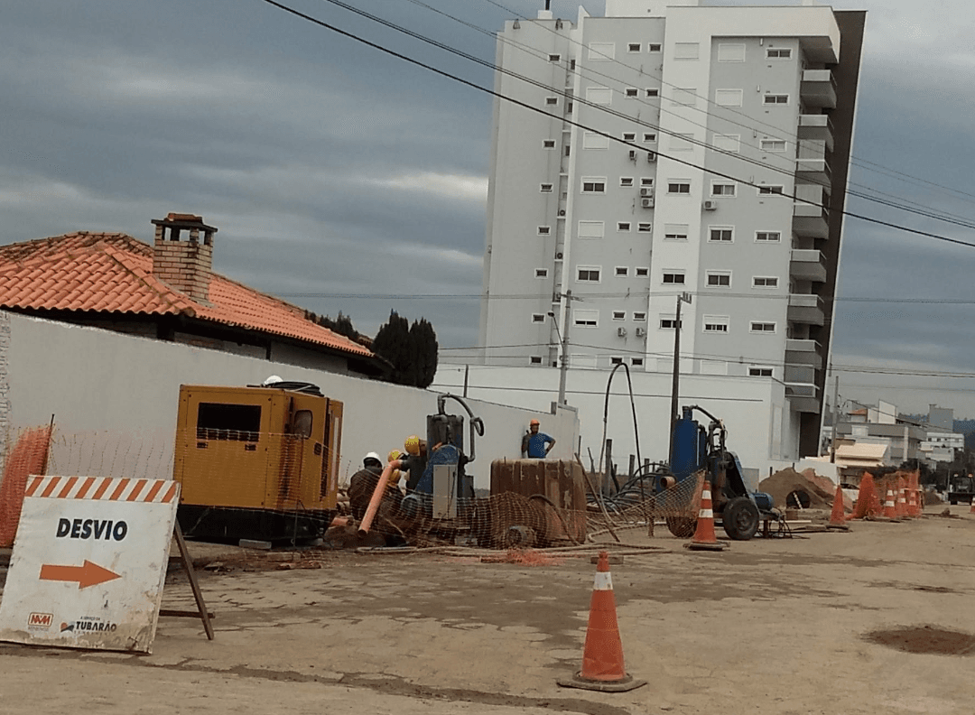 Dez ruas estarão em obras nesta quarta-feira (15)