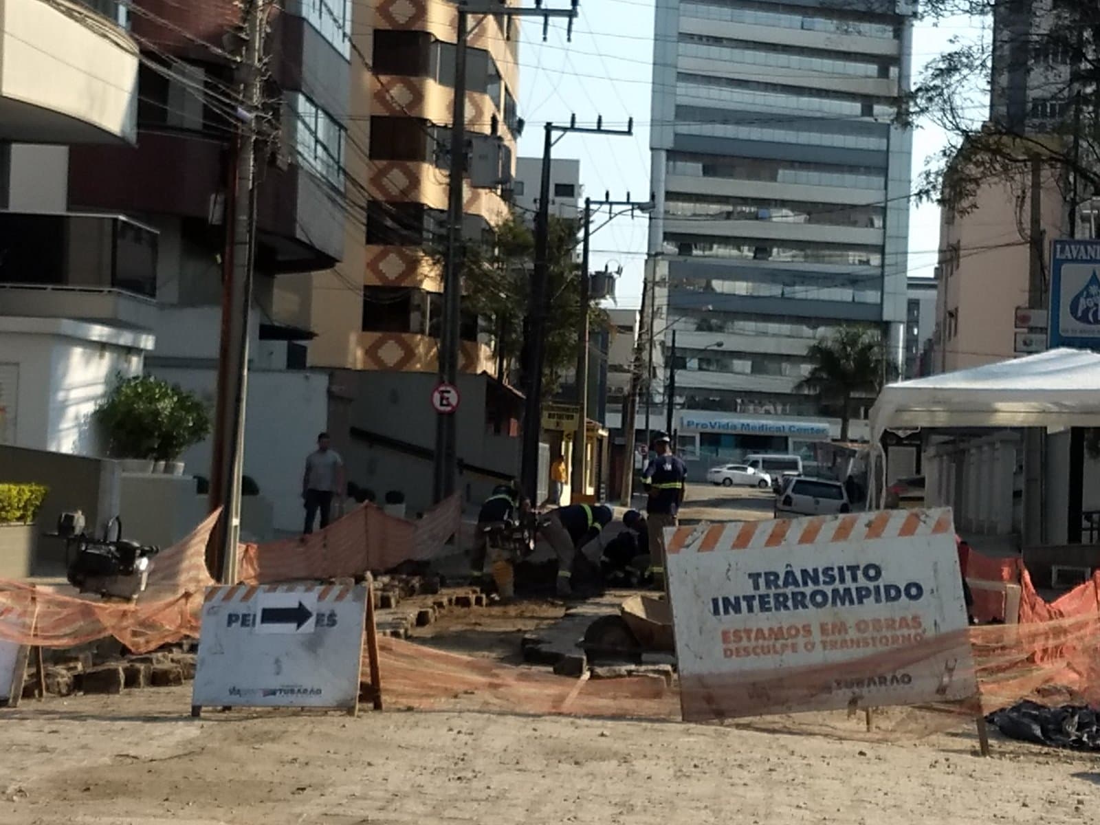 Seis ruas estarão em obras nesta terça-feira (24)