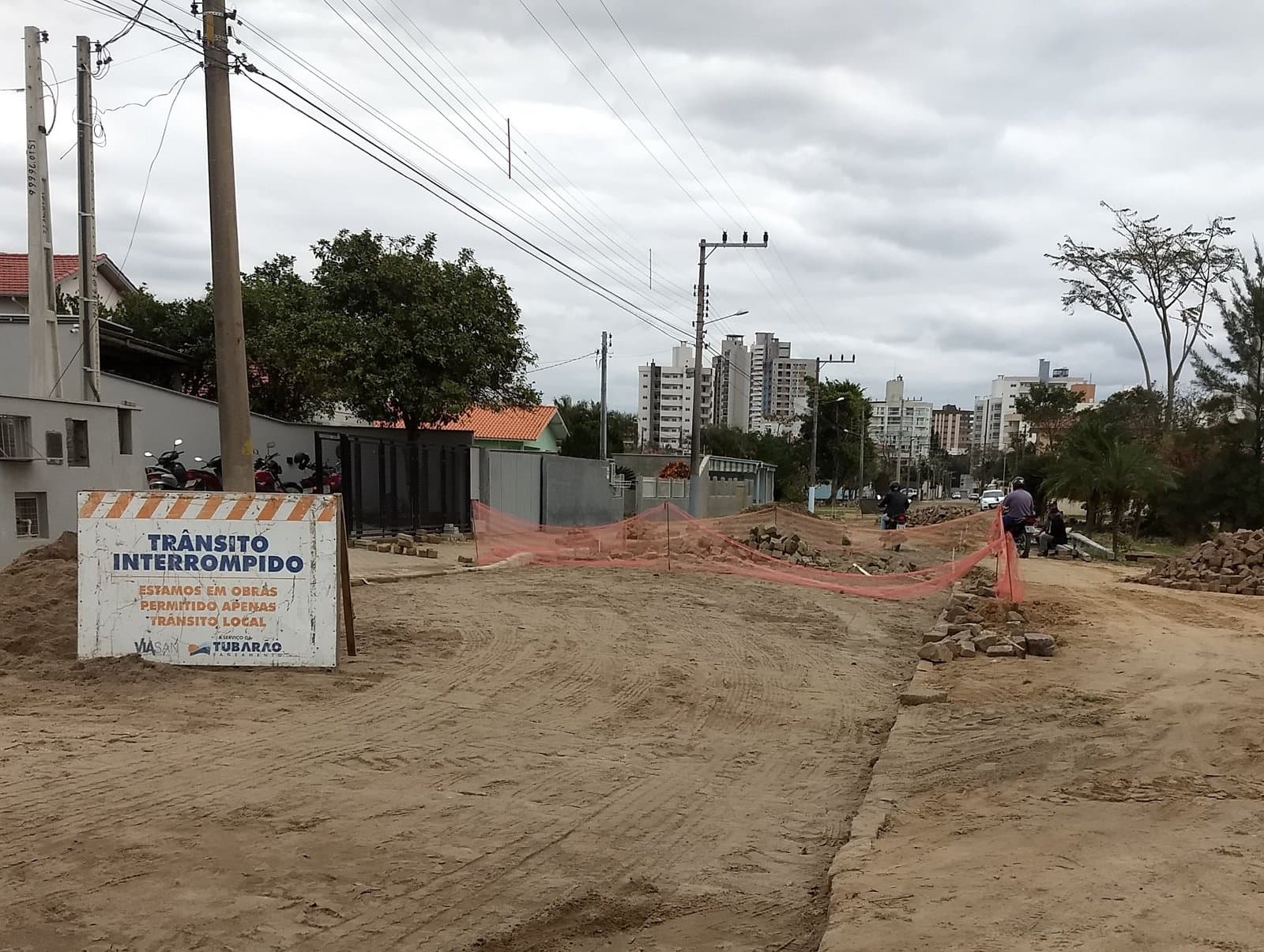 Oito ruas estarão em obras nesta sexta-feira (13)