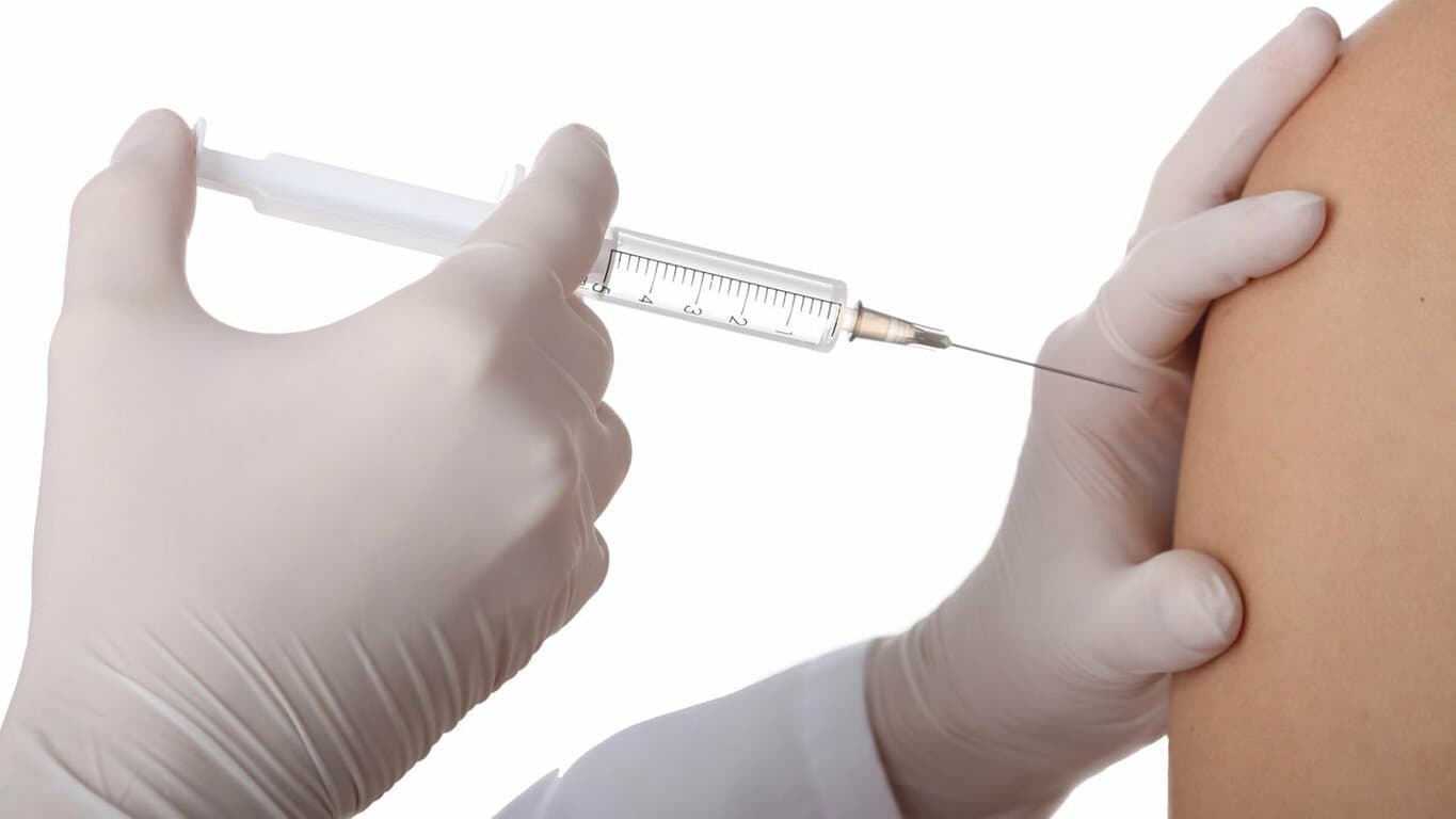 Campanha de vacinação contra a gripe começa nesta segunda-feira (23)