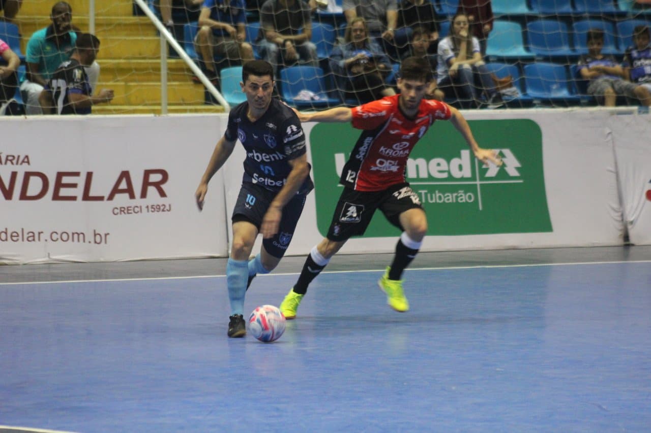 ESTADUAL: Tubarão sai na frente, mas não segura a pressão e se despede da temporada com derrota