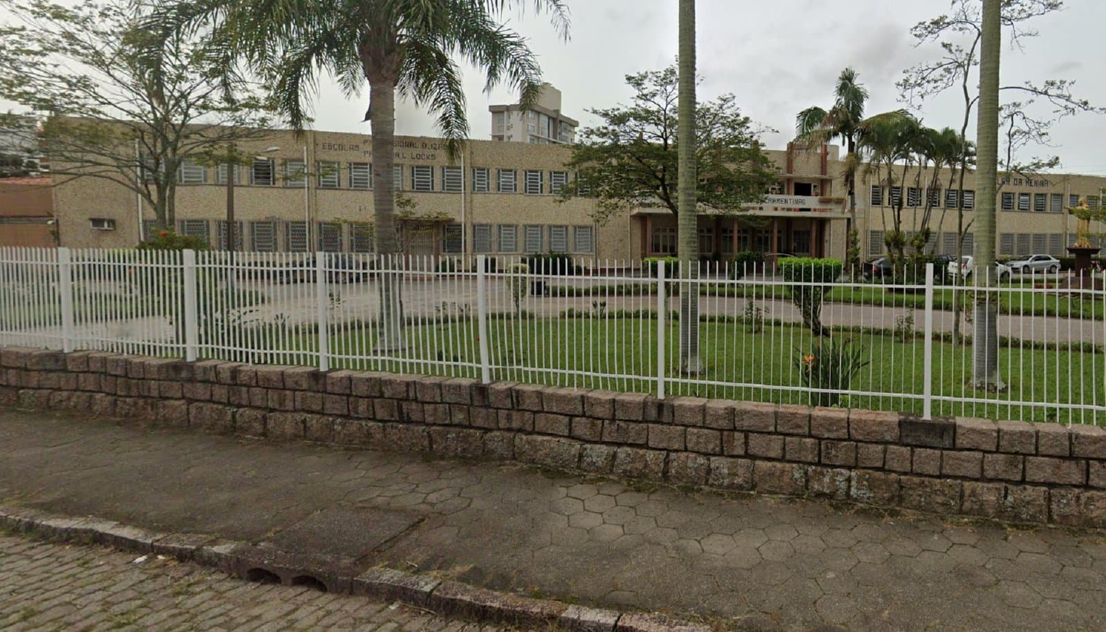 Campanha arrecada doações para bazar em prol do Lar da Menina, em Tubarão