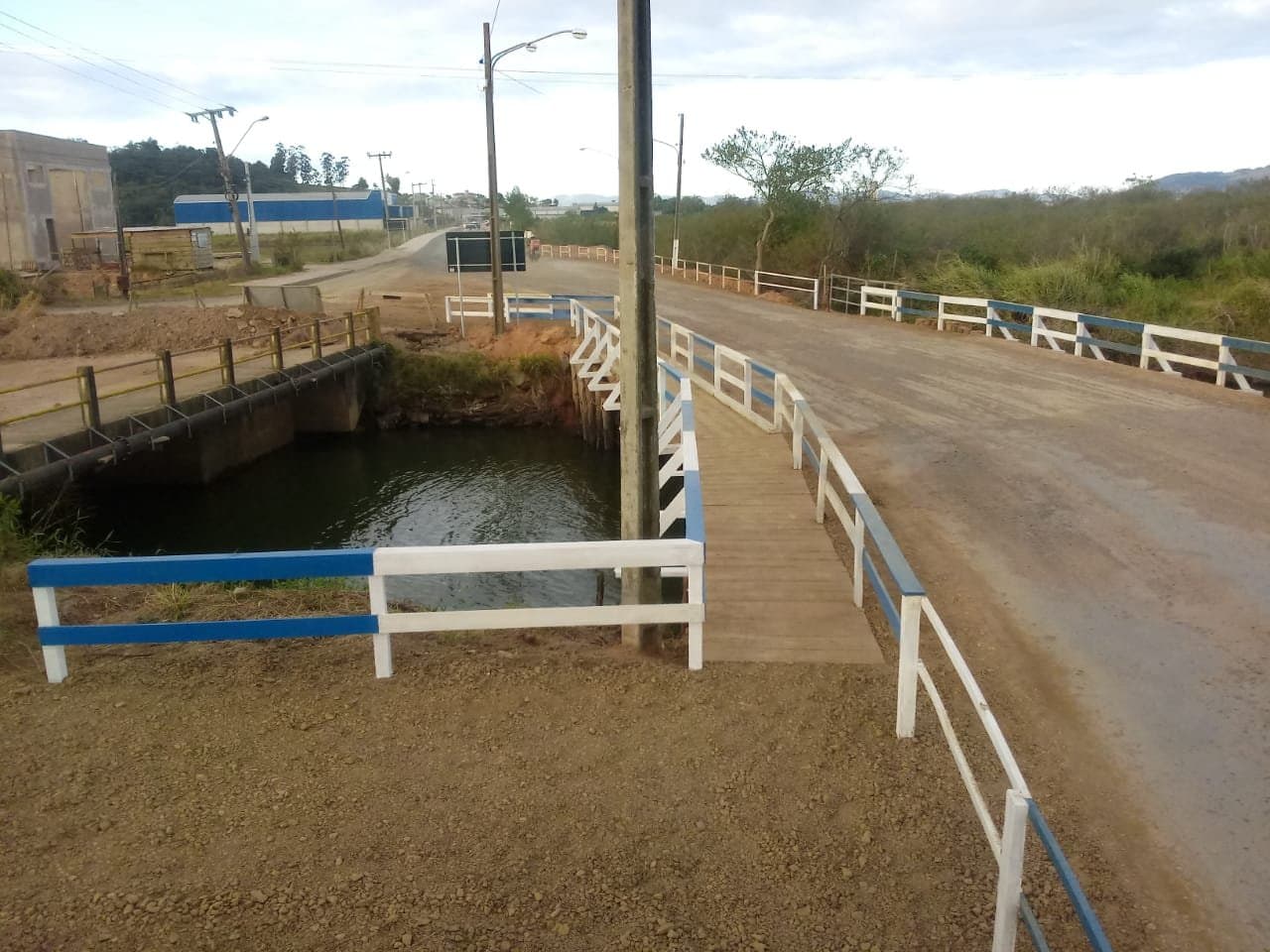 Ponte provisória sobre o Rio Corrêa será interditada nesta terça-feira (26)