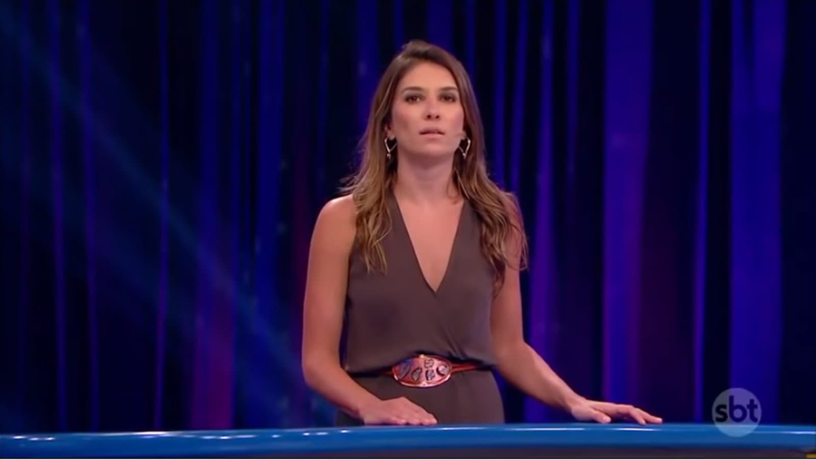 Roda a Roda, com Rebeca Abravanel, lidera Top 10 do SBT; Jornalismo em baixa