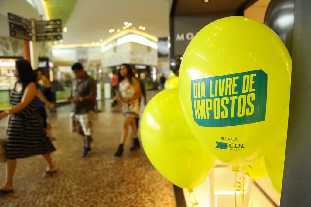 Quinta-feira (4) é o Dia Livre de Impostos