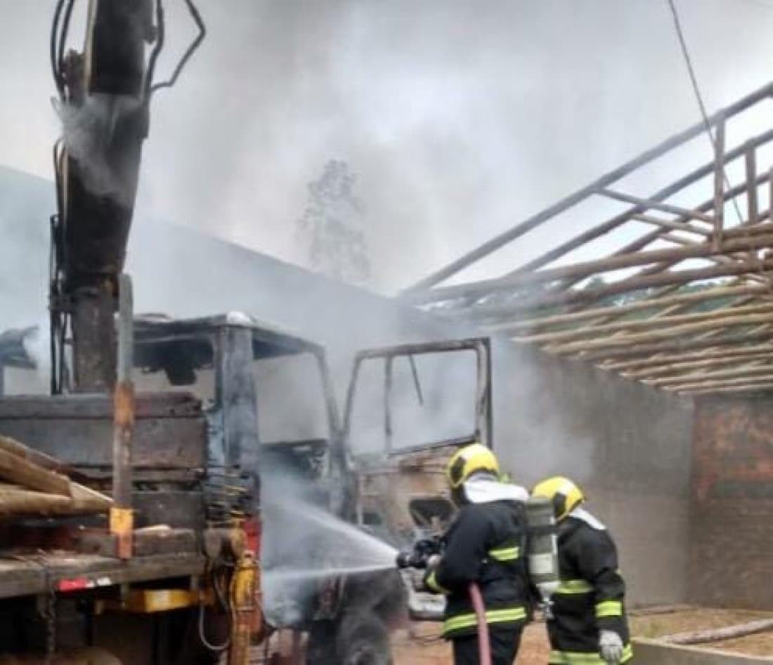 Homem morre eletrocutado com fio de alta tensão em Jaguaruna