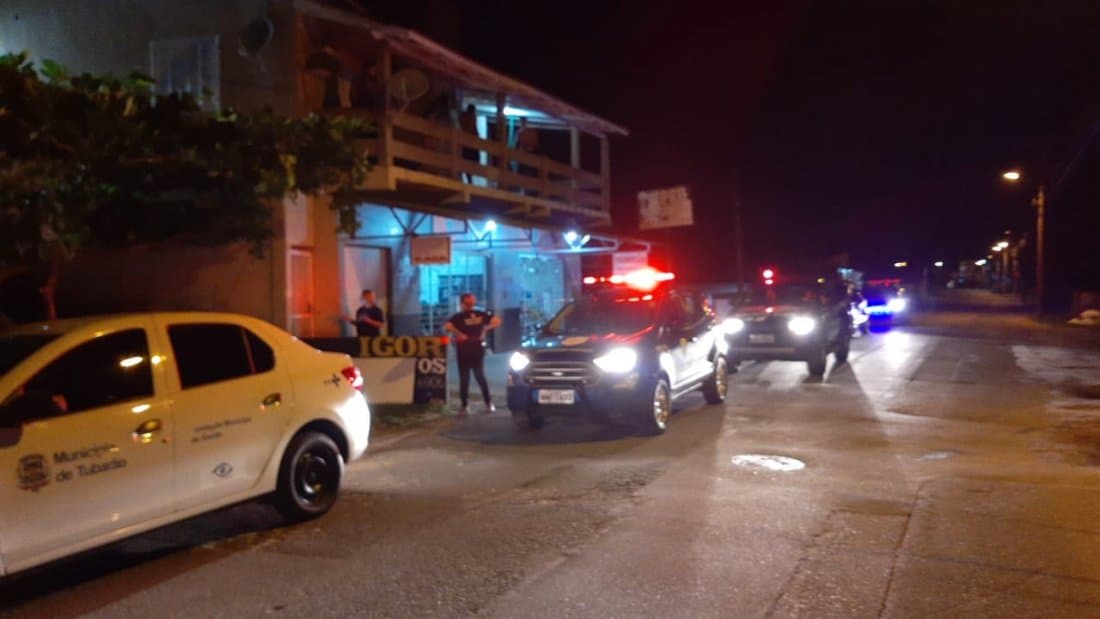 Seis festas clandestinas são encerradas neste fim de semana, em Tubarão