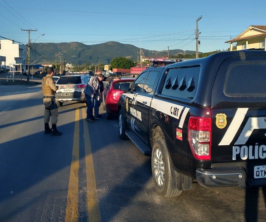 Dupla é presa após aplicar golpes do cartão de crédito