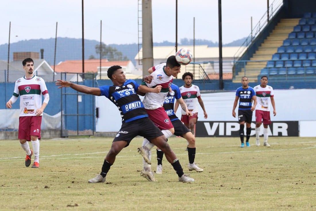 CATARINENSE SÉRIE B: Tubarão empata com o Fluminense