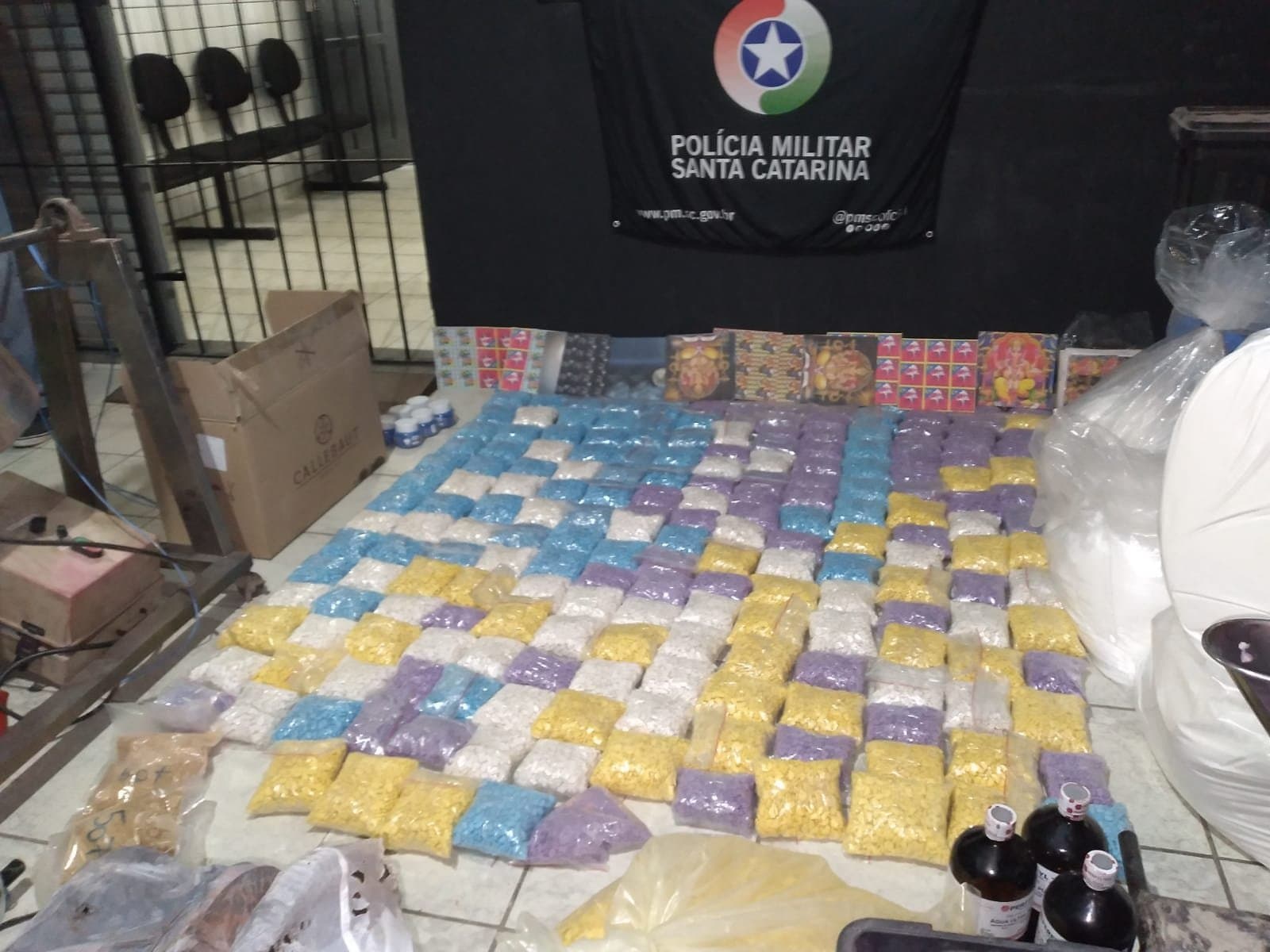 PM de Imaruí realiza uma das maiores apreensões de drogas sintéticas do Brasil