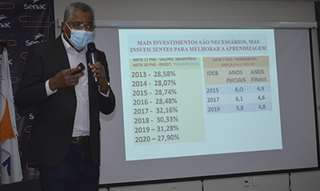 Professores efetivos de Tubarão vão receber aumento de 3%