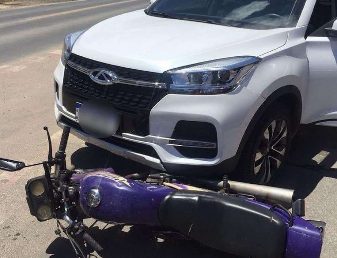Batida entre moto e carro é registrada em Jaguaruna