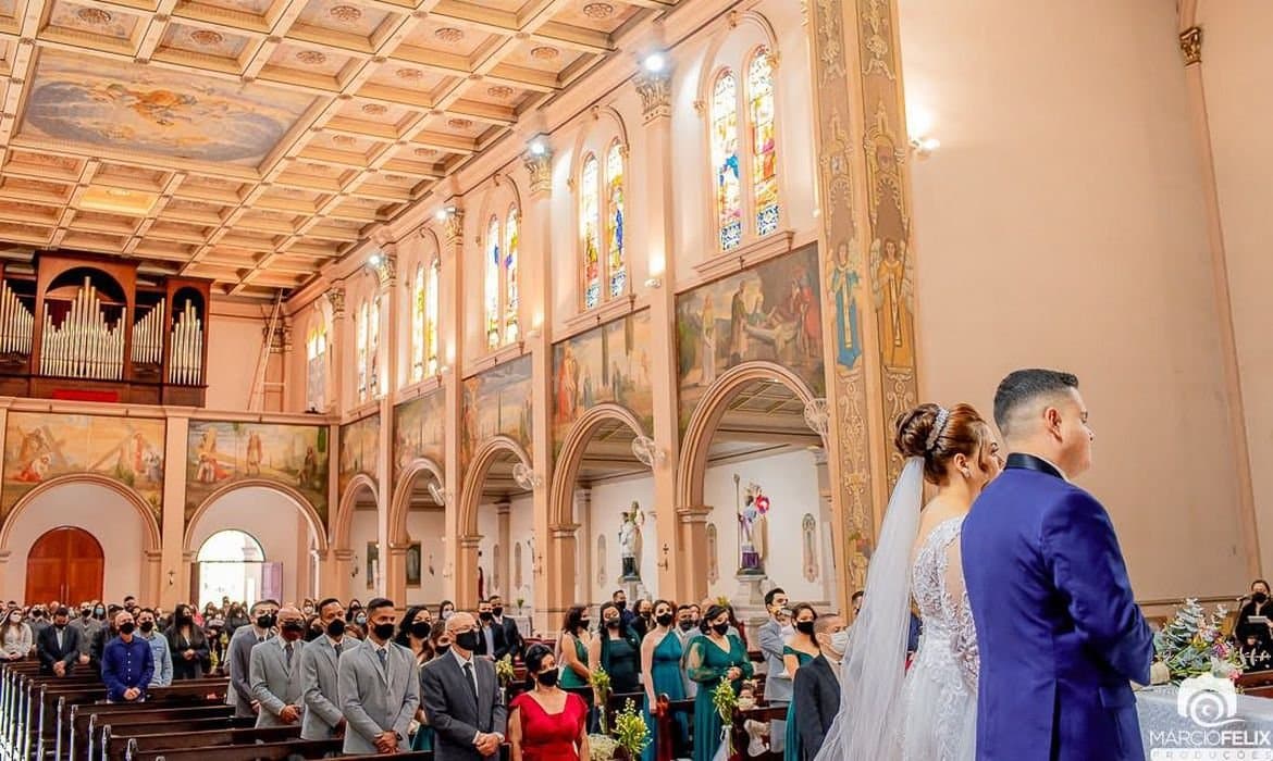 Sonho do casamento volta a virar realidade com avanço da vacinação