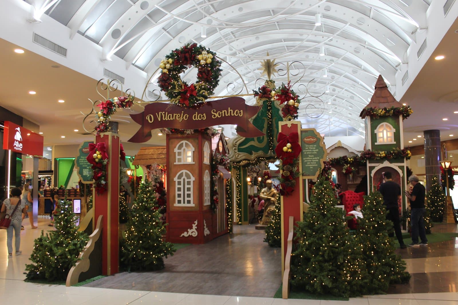 Farol Shopping inicia horário especial de Natal neste sábado