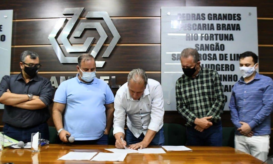 Traçado Construções terá 2 anos para entregar a ponte Tubarão-Capivari