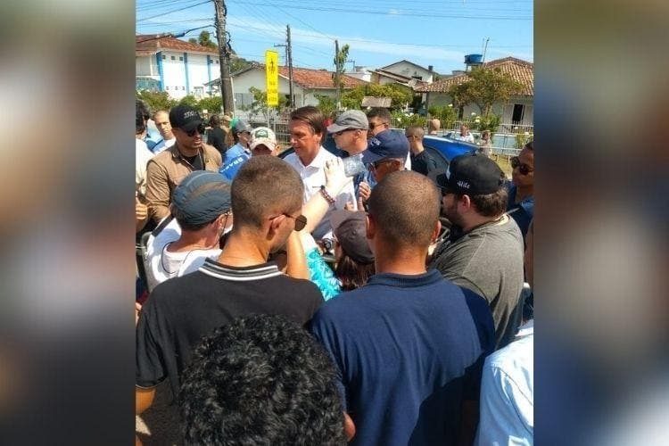Bolsonaro está em Santa Catarina para passar o Réveillon