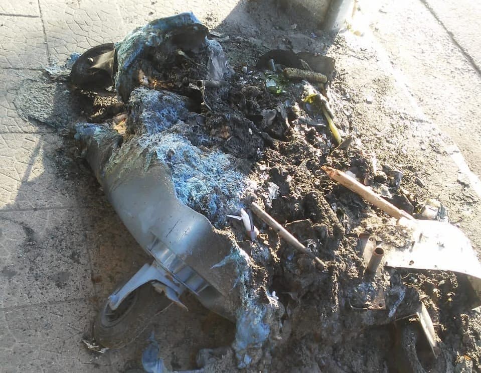 Lixeira de R$ 2,7 mil é incendiada no Centro de Tubarão