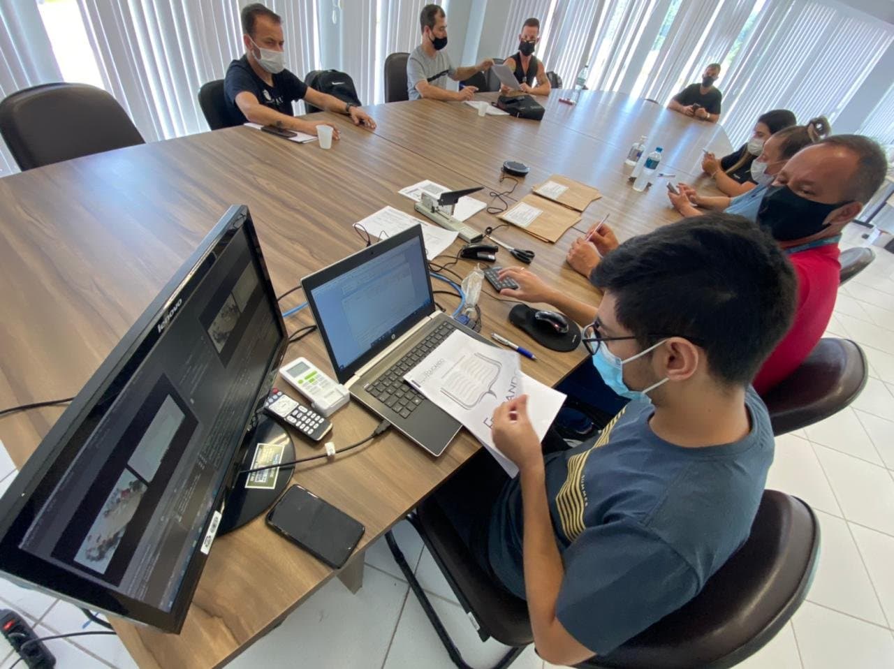 Imbituba inicia transmissão das sessões de licitações