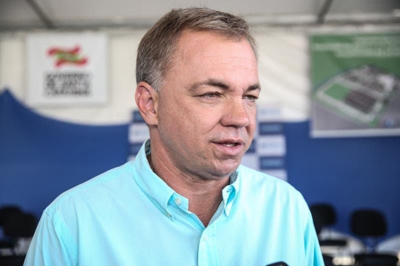 Gean Loureiro renuncia a prefeitura de Florianópolis para concorrer a governador