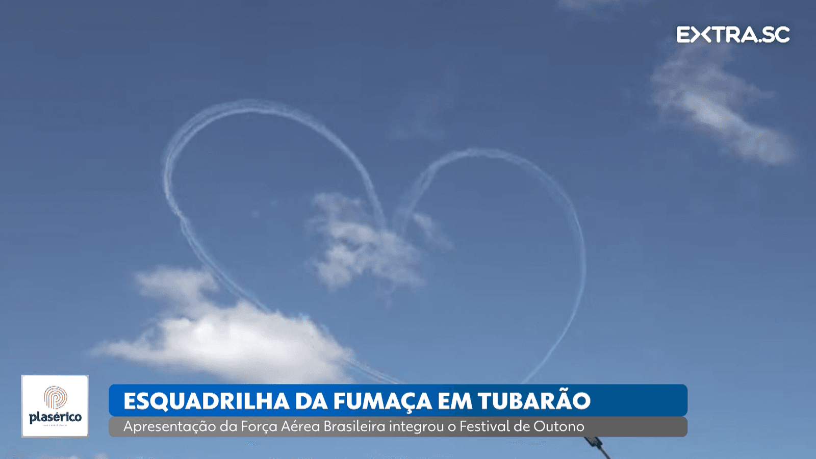 Em Tubarão, Esquadrilha da Fumaça faz apresentação de tirar o fôlego