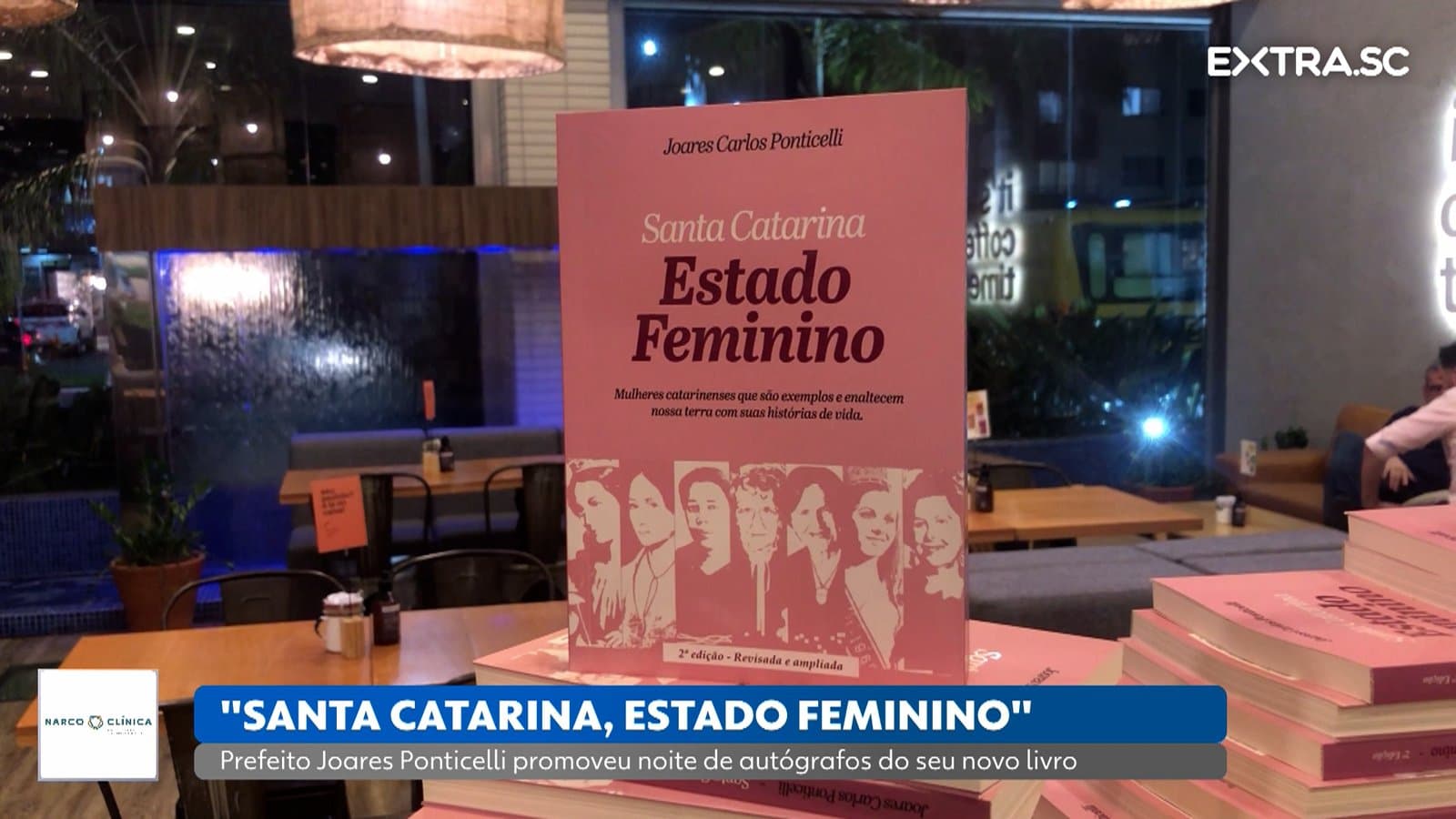 Prefeito Joares Ponticelli promove sessão de autógrafos do livro "Santa Catarina - Estado Feminino"