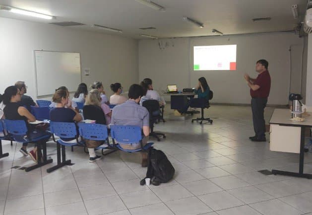 Servidores da Fundação de Saúde de Tubarão passam por capacitação sobre dengue